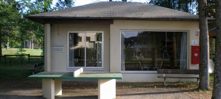 Camping le Rochat Belle Isle Hotels in Département Indre