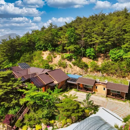 Cheorwon Hwagang Yellow Earth Pension