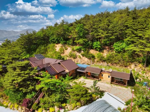 Cheorwon Hwagang Yellow Earth Pension - واي فاي