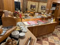 Hotel Alt Montjoie - breakfast