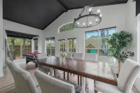 Luxury in Euless - Close to DFW Airport and Cowboy Stadium - Homestays