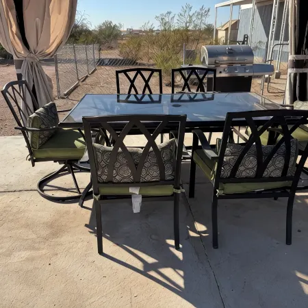 Newly updated home on spacious lot located outside of the city Hotels in Apache Junction