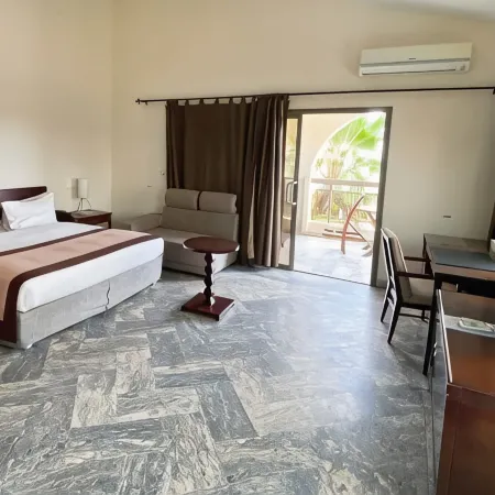 Veronica Guest House