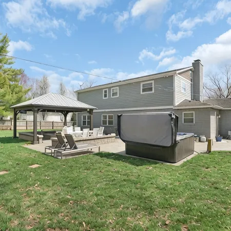 Spacious 5-bedroom house in delightful Indianapolis wit hot tub and gameroom!