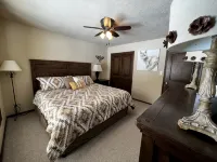 Spirit Bear Chalet: Your Home Away From Home in Angel Fire, NM - 3 ดาว