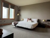 Ocean Front View in a Gated Community: Newly Updated/Added Bedroom - Boutique