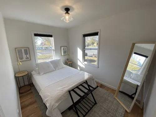 Cute centrally located home! - 3-Star