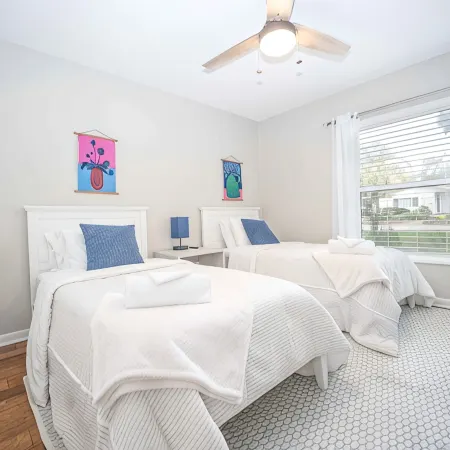 Spacious Pool Home 3 Miles to UF!