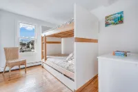 Beachfront house on Long Island Sound - balcony