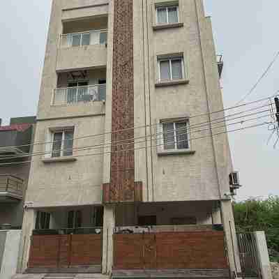 Gokul Home Stays Hotel Exterior
