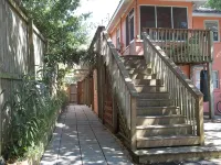 Cooper Flats-Upstairs - 2 Blocks to the Beach & to Downtown FB, Extraordinary! - 3-Star