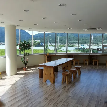Cheorwon Hakmaru Pension (Temporarily Unpublished)