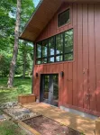 Hudson Valley stunning lake side modern barn in an Enchanted Forest - Boutique