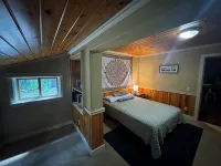 3+ Bedroom House +SAUNA,  Patio, DIRECT Snowmobile Trail Access, & Firepit - 3つ星