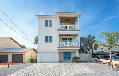 Sandcastle on 2nd - New Construction, Heated Pool, GOLF CART, Steps to Beach! - 4つ星