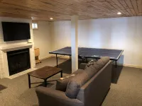 Family Friendly Cottage w/Spectacular Views of Round Lake-Hayward, WI - 주방