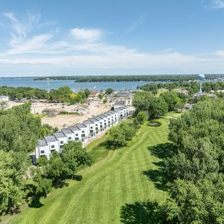 Cozy Condo by Boardwalk, Restaurants, Golf