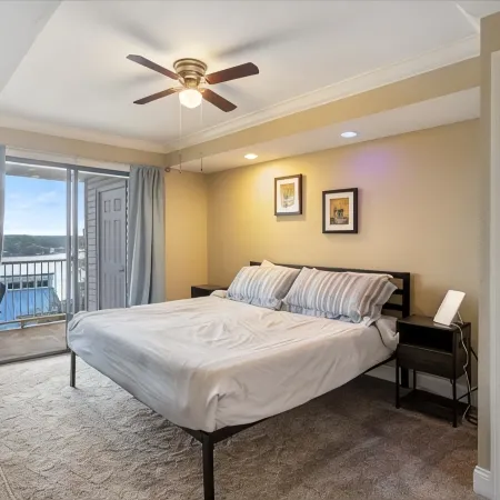 Cozy Pet-friendly Condo w/ Pool