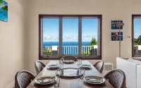 Private Oasis with Breathtaking Ocean Views and Huge Pool - 부티크
