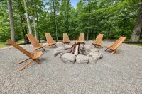 Secluded Cabin w/ Natural Swim Hole-HotTub-Trails - Chalets