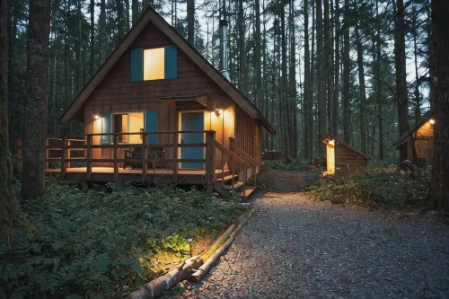 🏔 Blue Ox Basecamp Cabin: WiFi, Hot tub, Fireplace by Mt Rainier National Park - Hytter