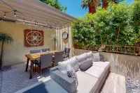 Indian Wells Chic Villa with fire pit, patio, kitchen, pool, and majestic views - 무료 와이파이