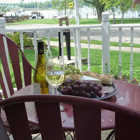 Bayfront King, Harbor View & Porch,  Location, Location!
