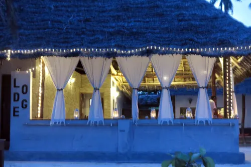 White Dream Lodge & Restaurant, Beach Front, Ocean View - 3-Star