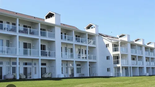 Lake Charlevoix Lakeview Escape - 4-Star