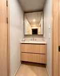 Modern Two-Storey Loft Near UBC - Balkon