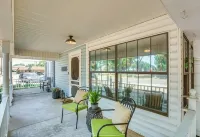 Downtown Canton Walkable 1st Monday Patio Grill Golf Splash Kingdom Pack n Play - Wifi