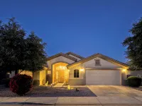 Sunny Desert Escape with Heated POOL! Near Spring Training, Stadium & Westgate - 3-Star