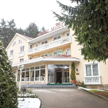 Villa Medici Hotel & Restaurant