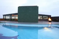 Four Points by Sheraton Lahore - Swimmingpools