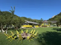 Alunis Retreat - 3-Star