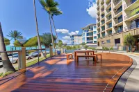Aquarius on the Beach - Apartments