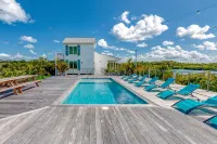 Waterfront 4-Bedroom Home on Private Peninsula w/ Private Dock! - Pools