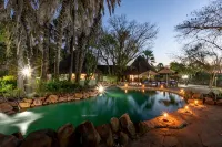Maramba River Lodge - parking