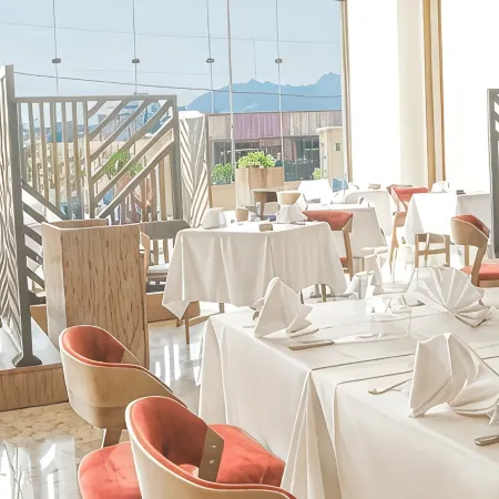 Star Land Hotel Bastos