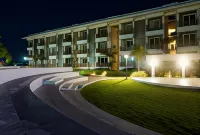 Palm Regal Resort - Homestays