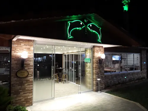 Dolphin Apart Hotel - Airport Shuttle