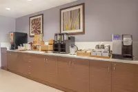 Microtel Inn & Suites by Wyndham Fort McMurray - breakfast