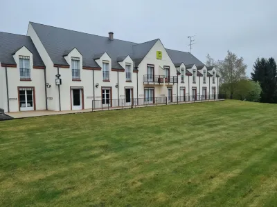 Logis Hôtel Sully le Château Các khách sạn ở Lorris