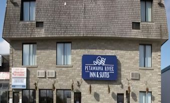 Petawawa River Inn & Suites