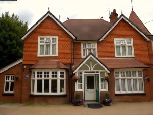 Gatwick Turret Guest House