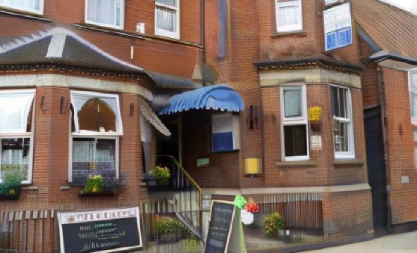 Townhouse Hotel - Housity