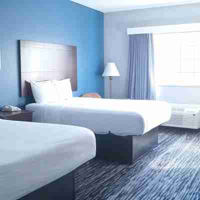 Magnolia Inn and Suites Olive Branch Rooms