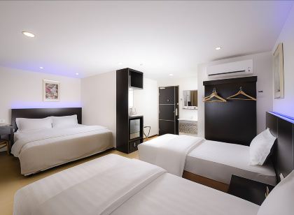 E-Red Hotel Bayu Mutiara