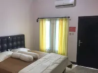 Marthina Residence Syariah Mitra RedDoorz Rawa Sari住宿飯店