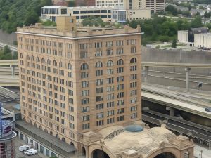 Abode Pittsburgh - Downtown Convention Center